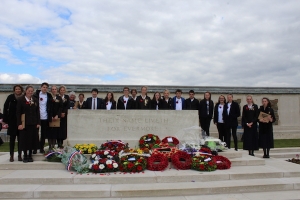 Collège Jules Ferry and Nga Tawa Dio students remember together at special ANZAC ceremony in Longueval